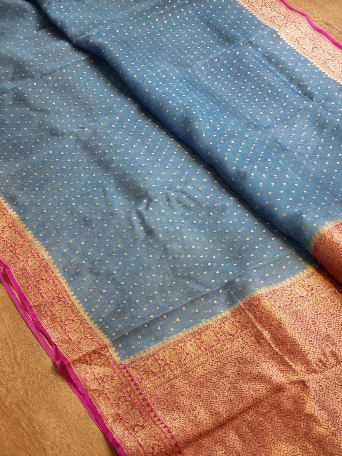 Handwoven Banarasi Pure Kora Silk Saree with contrast border Pallu and blouse with special tassels