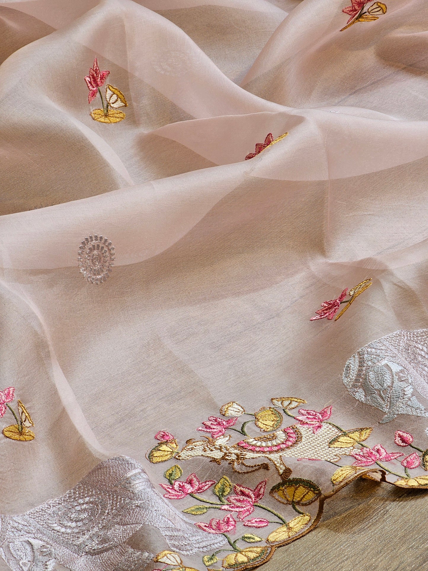 Pure Organza Silk Pichwai Elephant Embroidery Cutwork Scallop Border Saree with Heavy blouse - Resham Wala