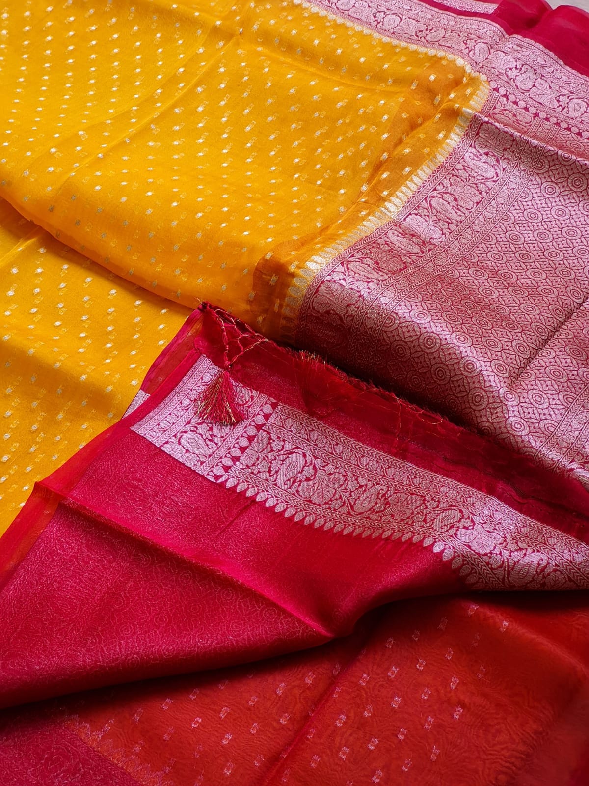 Handwoven Banarasi Pure Kora Silk Saree with contrast border Pallu and blouse with special tassels - Resham Wala