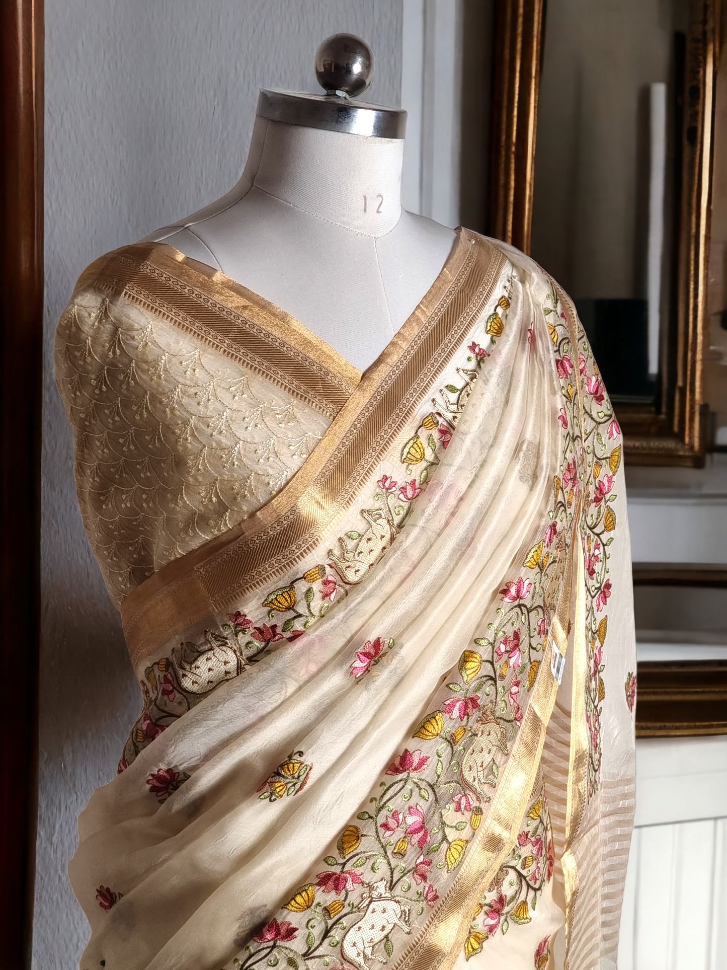 Pure Organza Silk PICHWAI Embroidery Work saree with heavy blouse and special tassels - Resham Wala