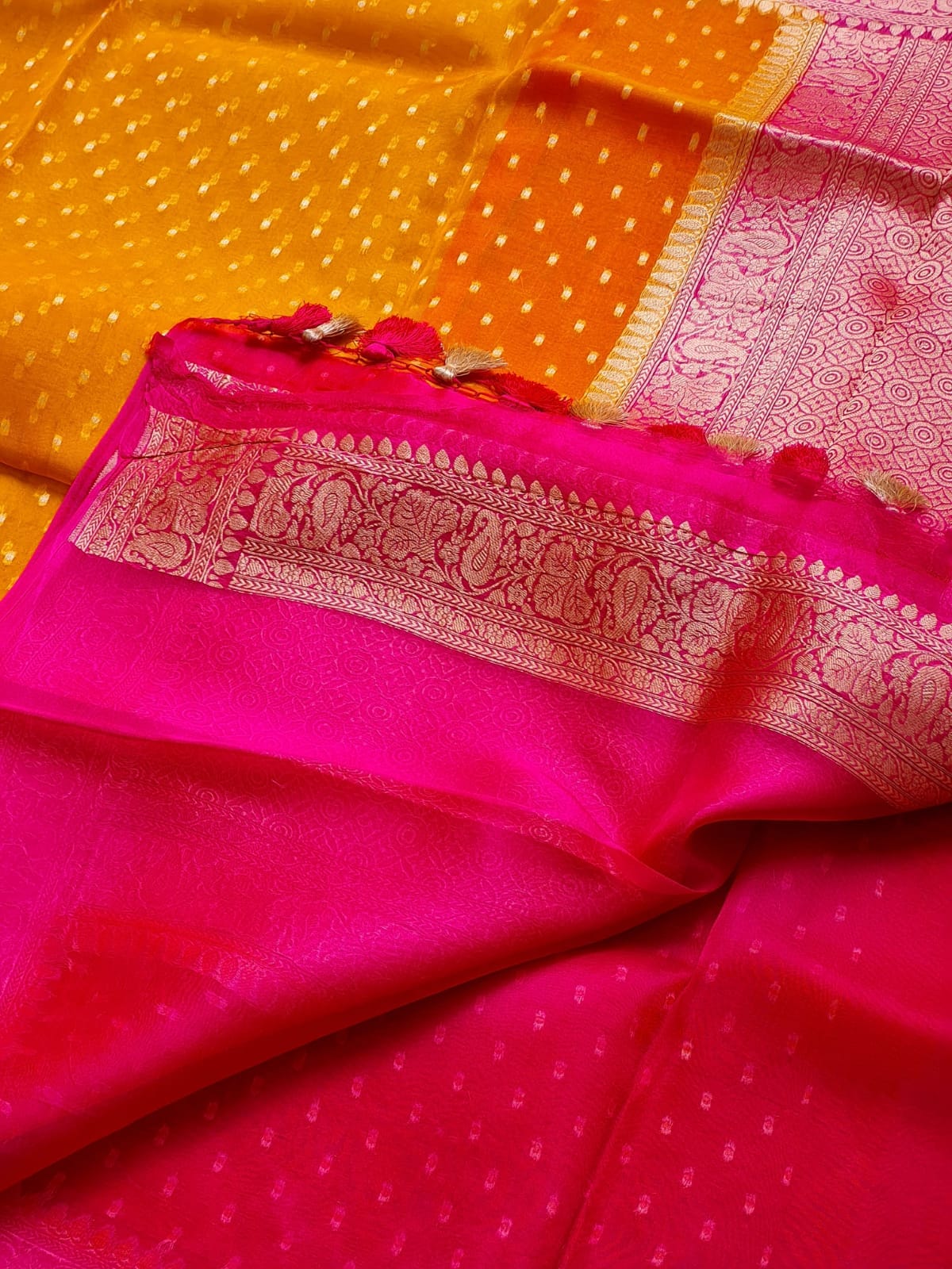 Handwoven Banarasi Pure Kora Silk Saree with contrast border Pallu and blouse with special tassels