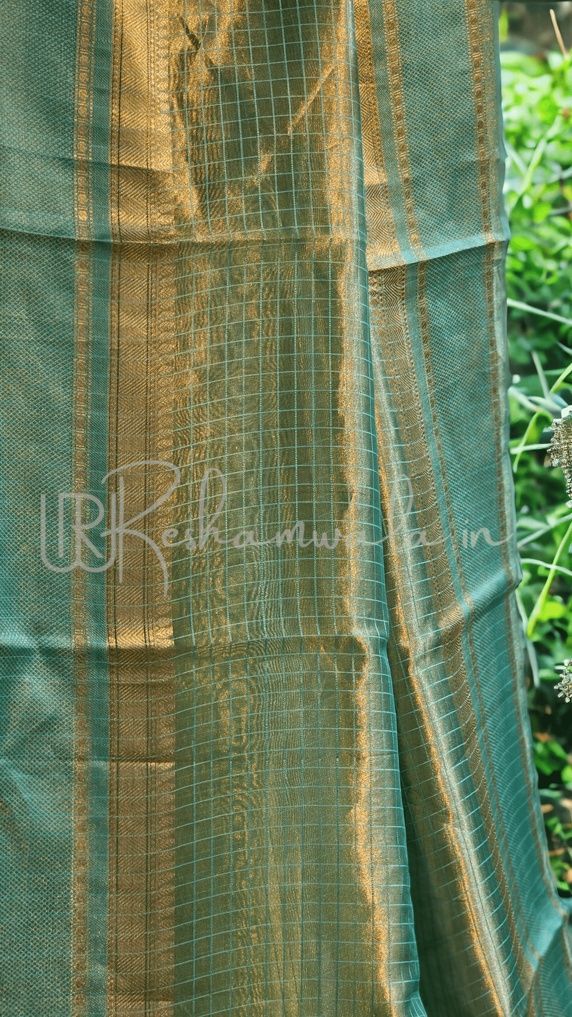 Handwoven Pure Double Tissue Silk Saree with Katan check and Satan border with special tassels and blouse - Resham Wala