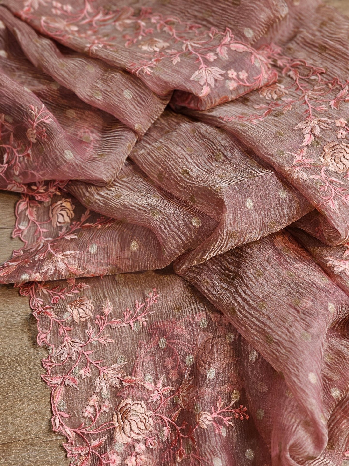 Pure Banarasi crush Tissue with zari buti and Tilfy embroidery cutwork scallop border paired with banarasi brocade blouse - Resham Wala