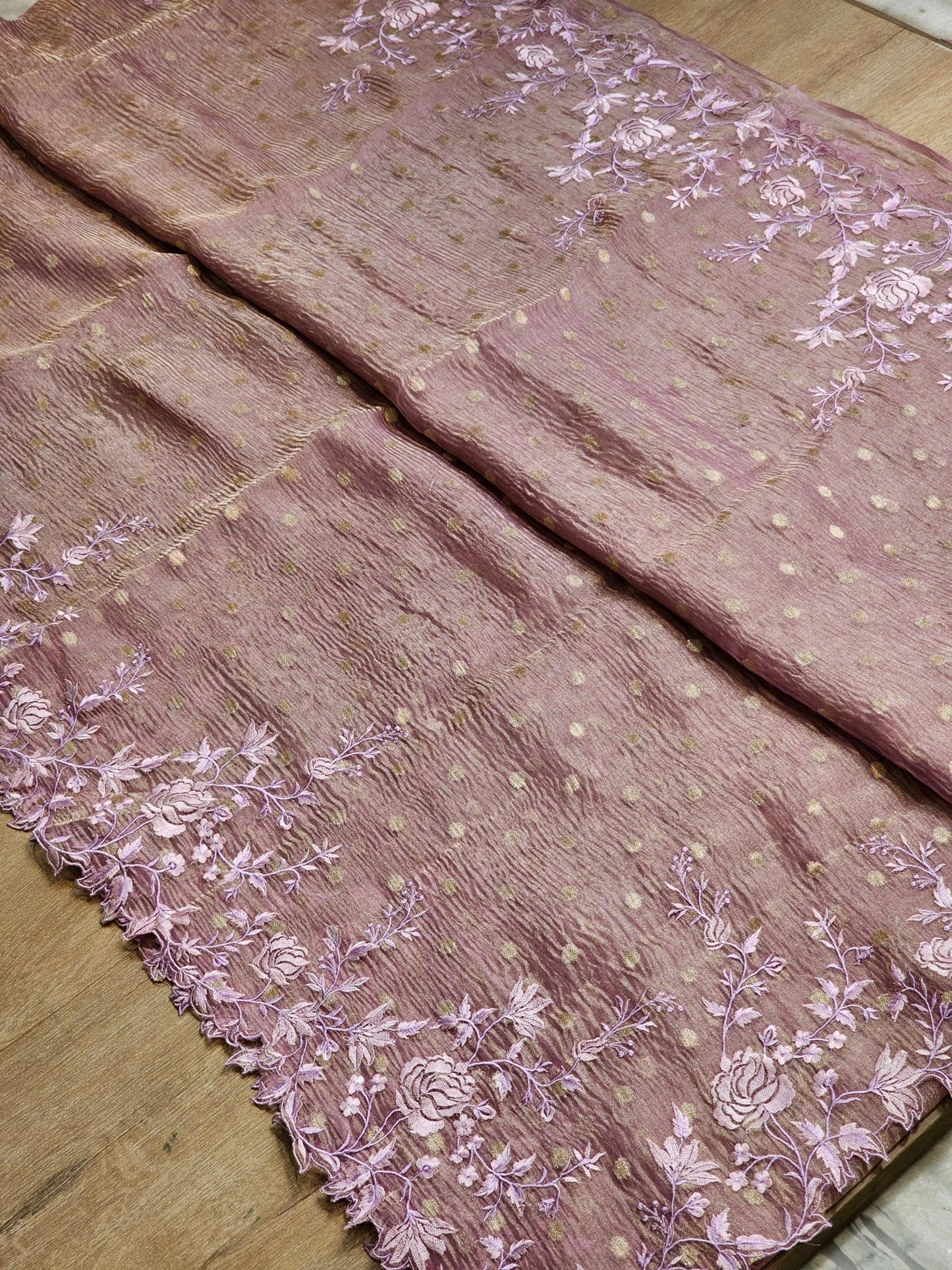 Pure Banarasi crush Tissue with zari buti and Tilfy embroidery cutwork scallop border paired with banarasi brocade blouse - Resham Wala