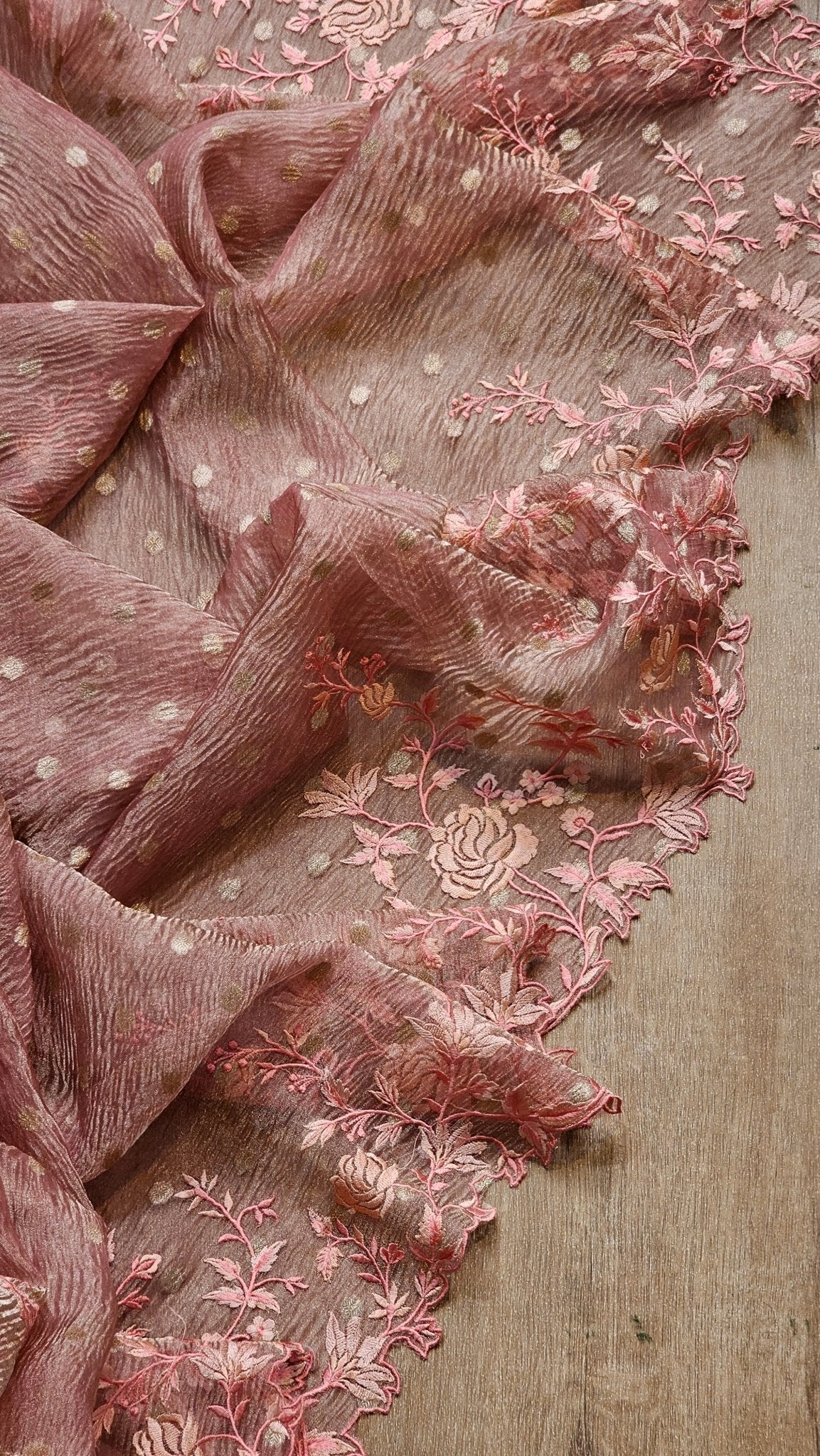 Pure Banarasi crush Tissue with zari buti and Tilfy embroidery cutwork scallop border paired with banarasi brocade blouse - Resham Wala