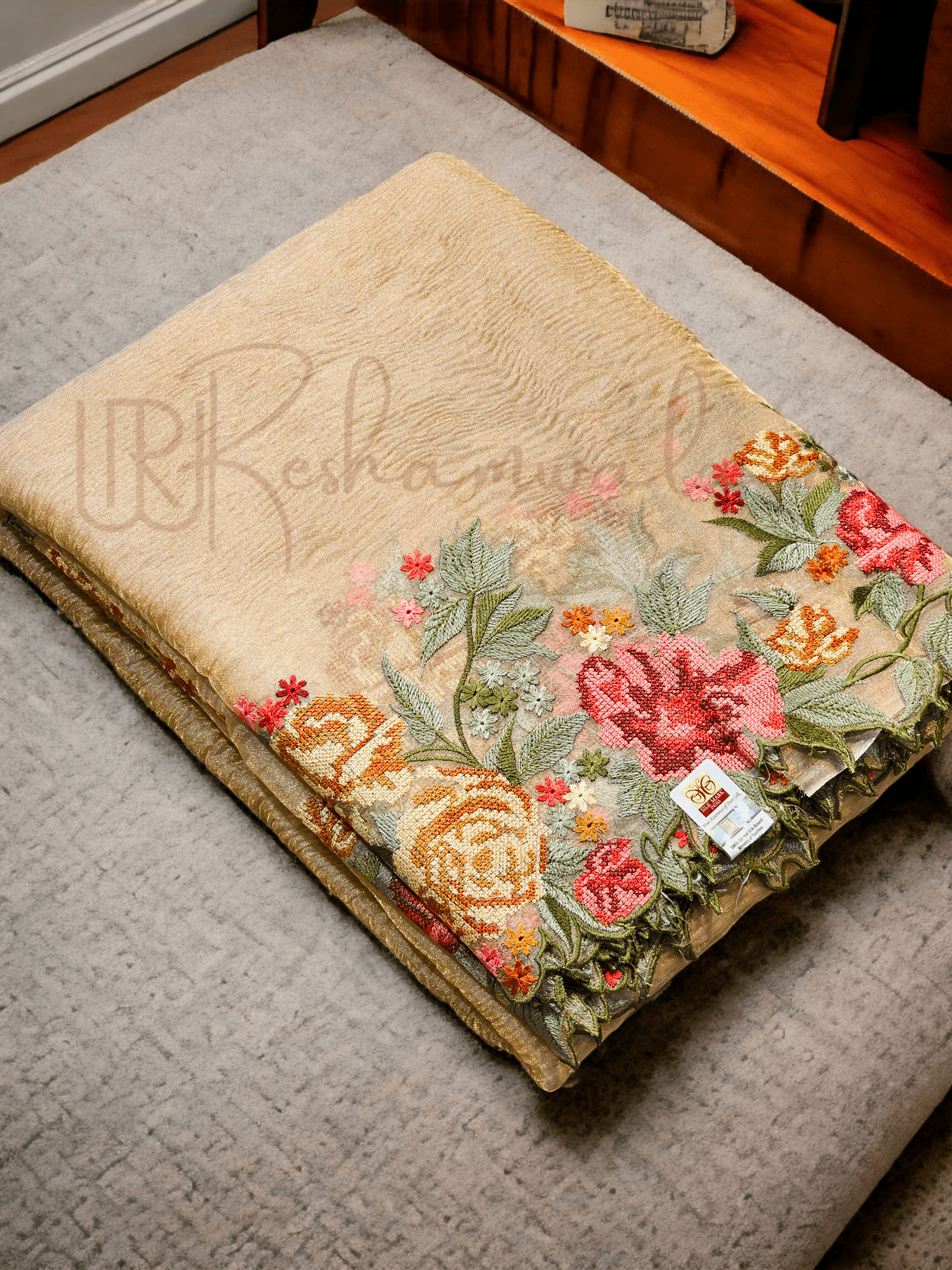Pure Organza Crushed Tissue Cutwork Saree - crushed texture close-up