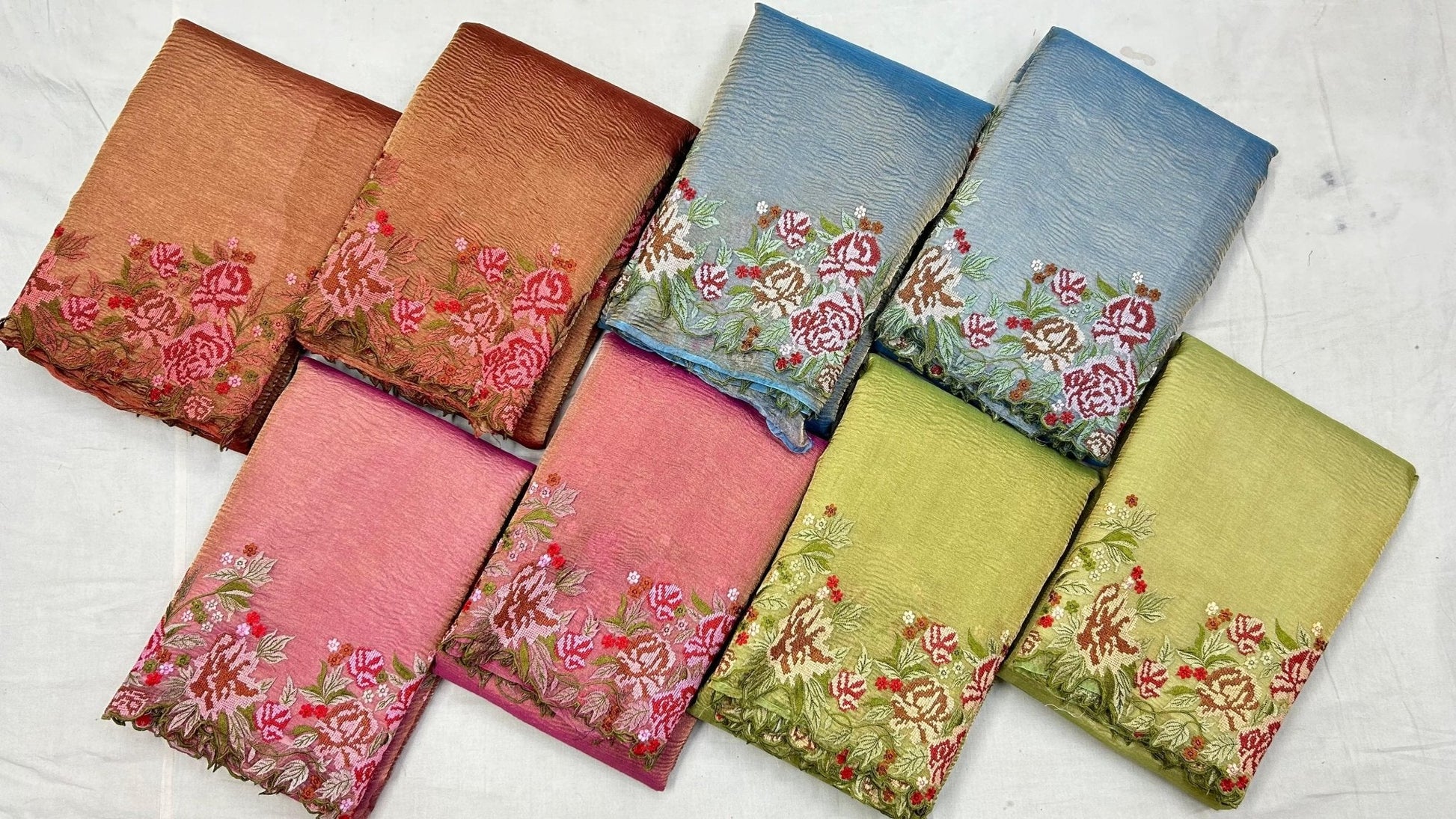Pure Organza Crushed Tissue Cutwork Saree - multi-scallop border detail