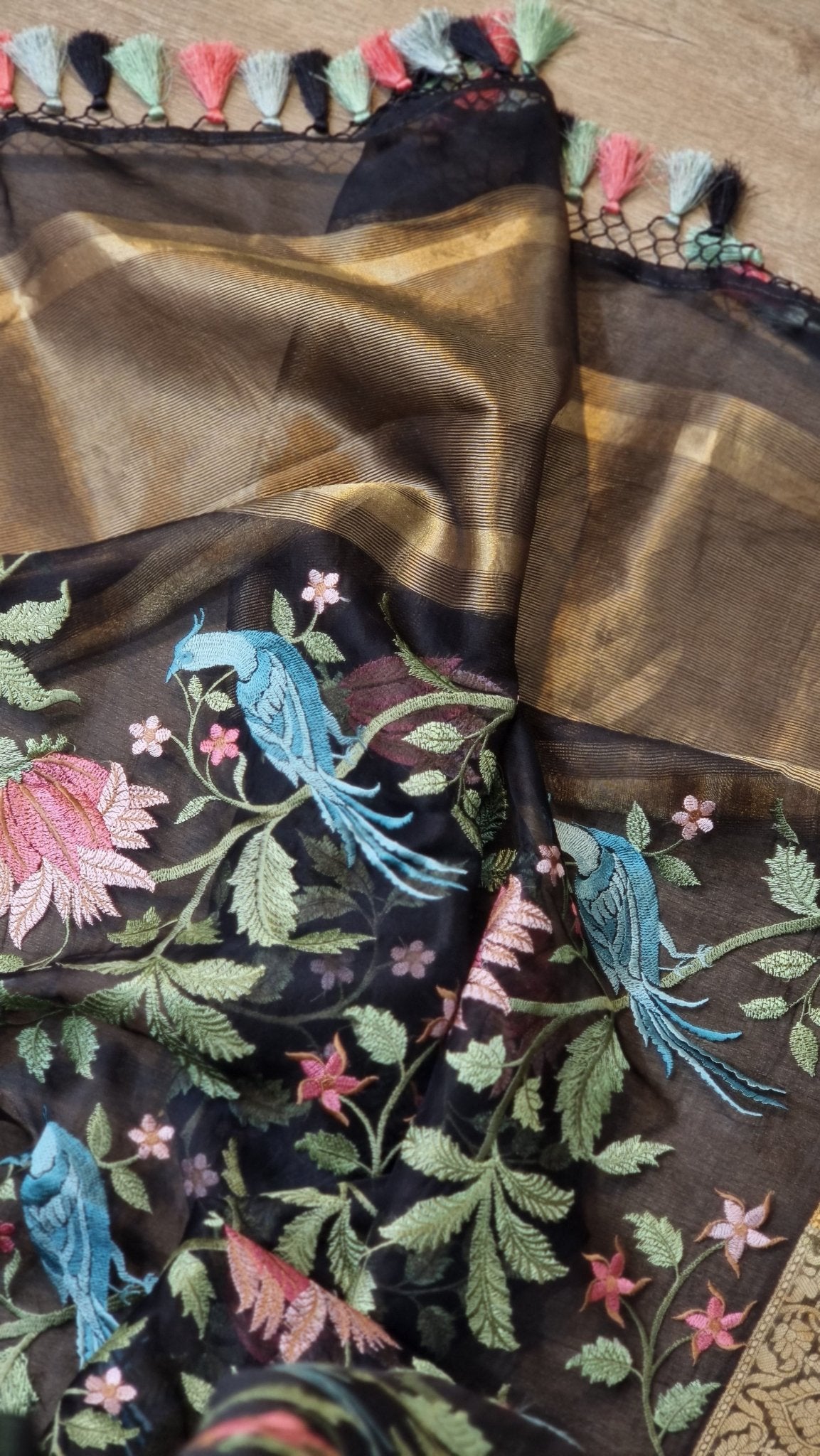 Pure Organza silk Banarasi Border Floral Embroidery Saree with running border blouse - Resham Wala