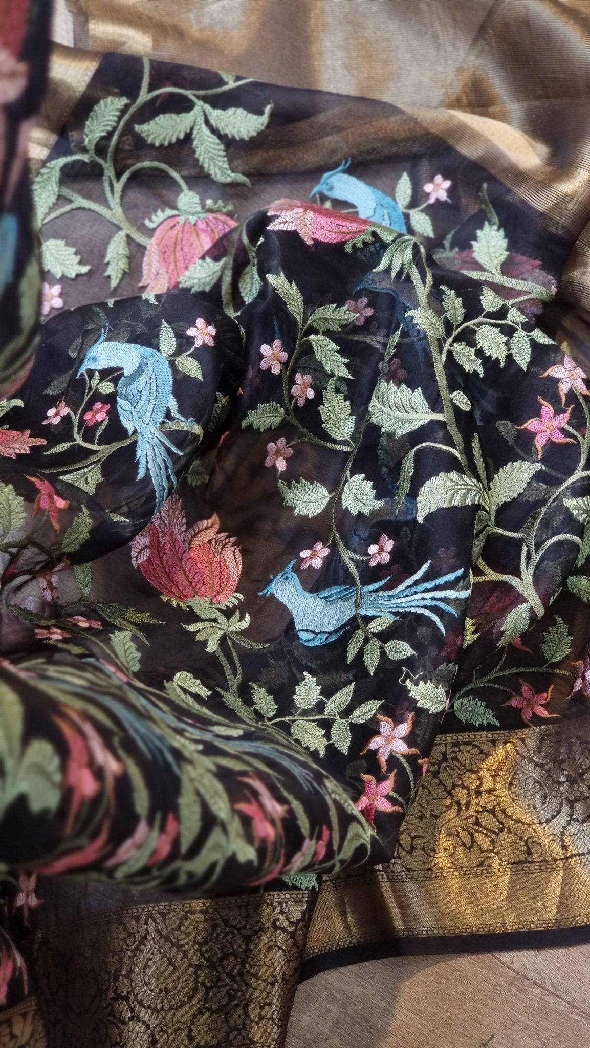 Pure Organza silk Banarasi Border Floral Embroidery Saree with running border blouse - Resham Wala