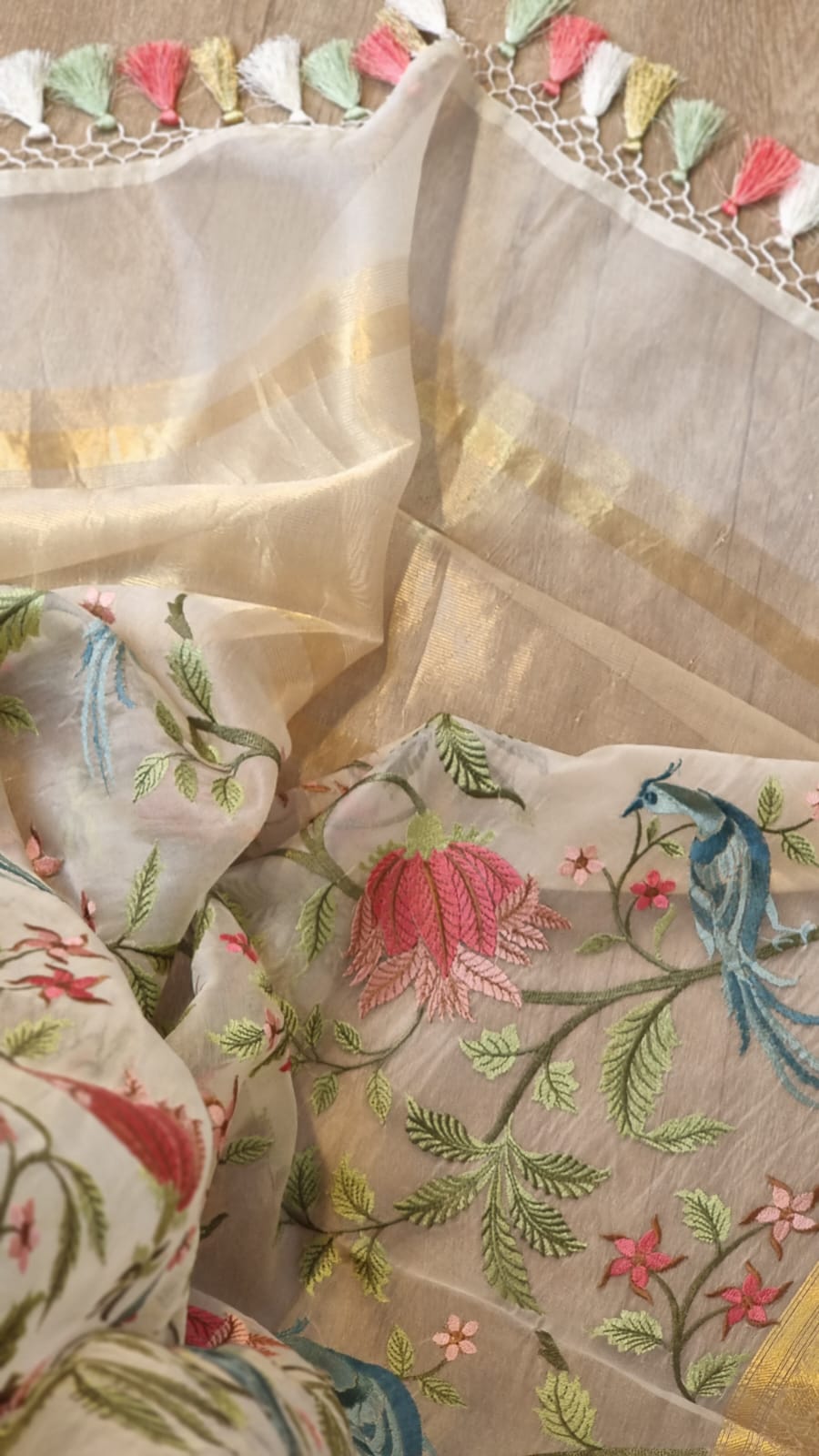 Pure Organza silk Banarasi Border Floral Embroidery Saree with running border blouse - Resham Wala