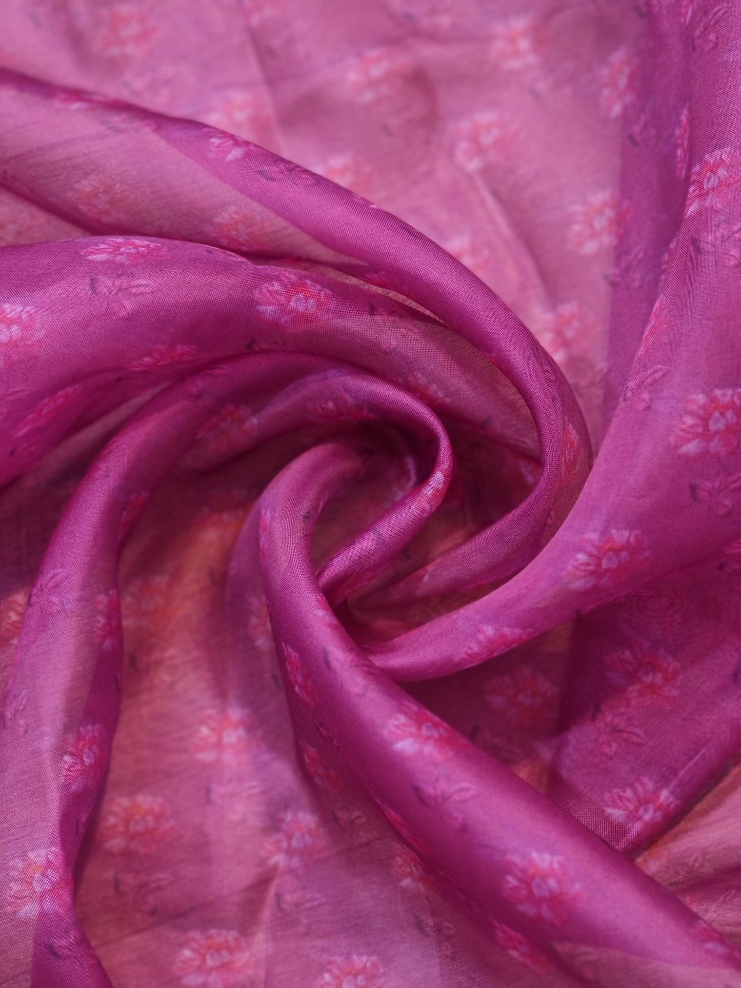 Pure Organza Silk Bandhej Printed Saree with Multi floret Embroidery Scallop Border and Floral printed Blouse - Resham Wala