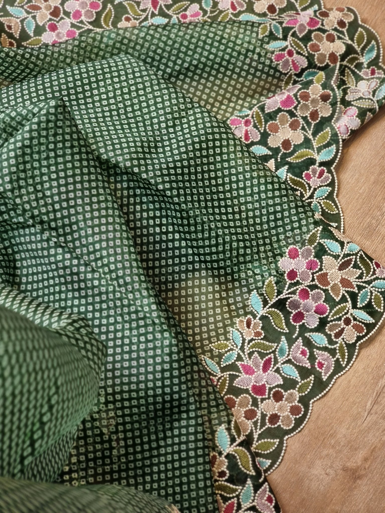 Pure Organza Silk Bandhej Printed Saree with Multi floret Embroidery Scallop Border and Floral printed Blouse - Resham Wala