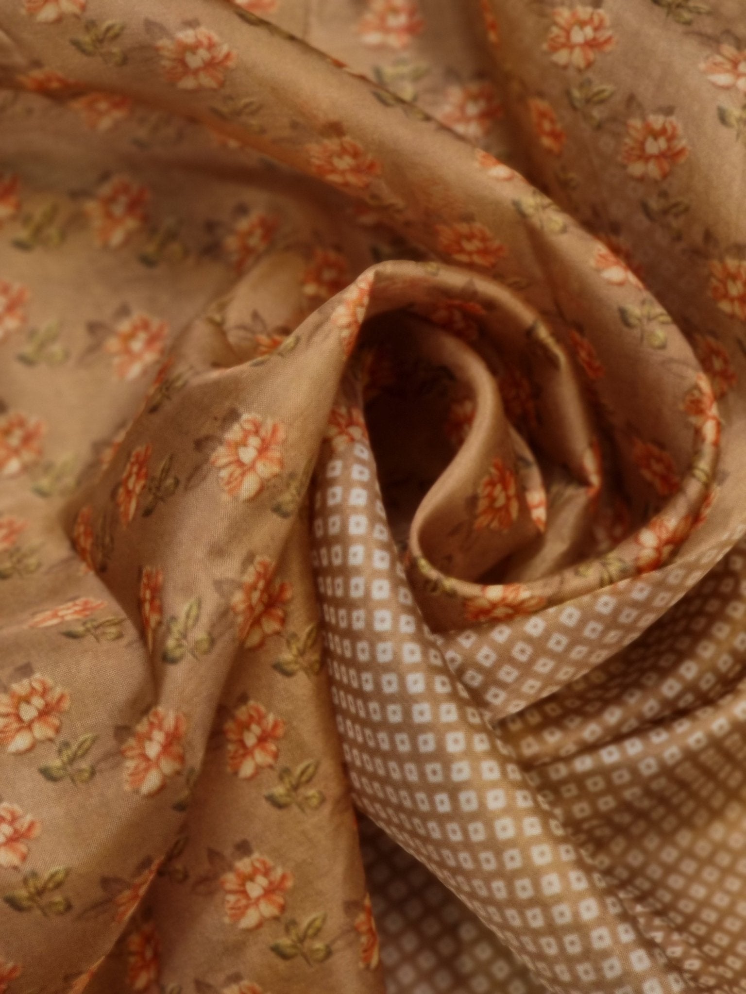 Pure Organza Silk Bandhej Printed Saree with Multi floret Embroidery Scallop Border and Floral printed Blouse - Resham Wala