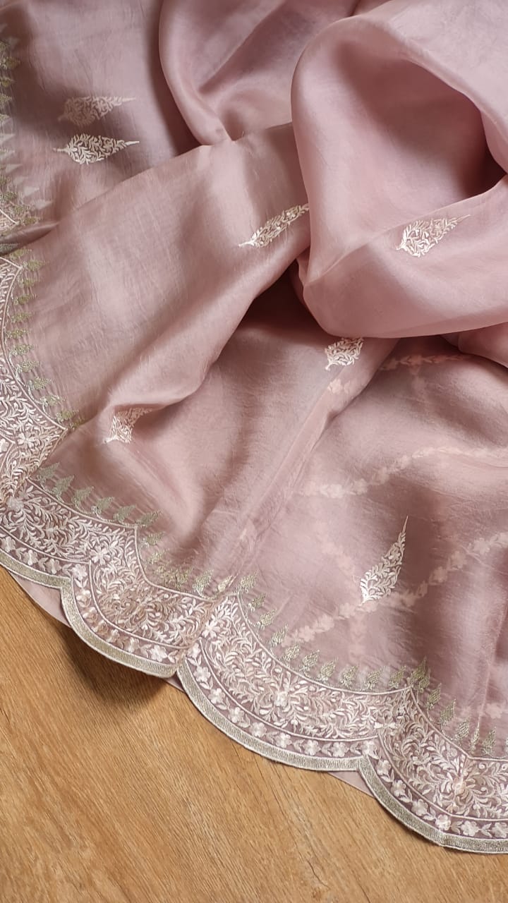 Pure Organza Silk Cutwork Buti Scallop Saree - blouse back detail