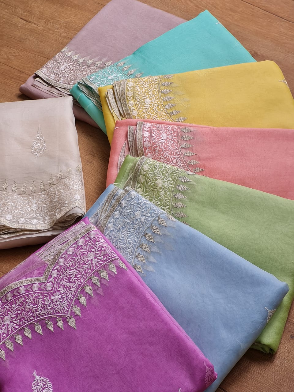 Pure Organza Silk Cutwork Buti Scallop Saree - front full view