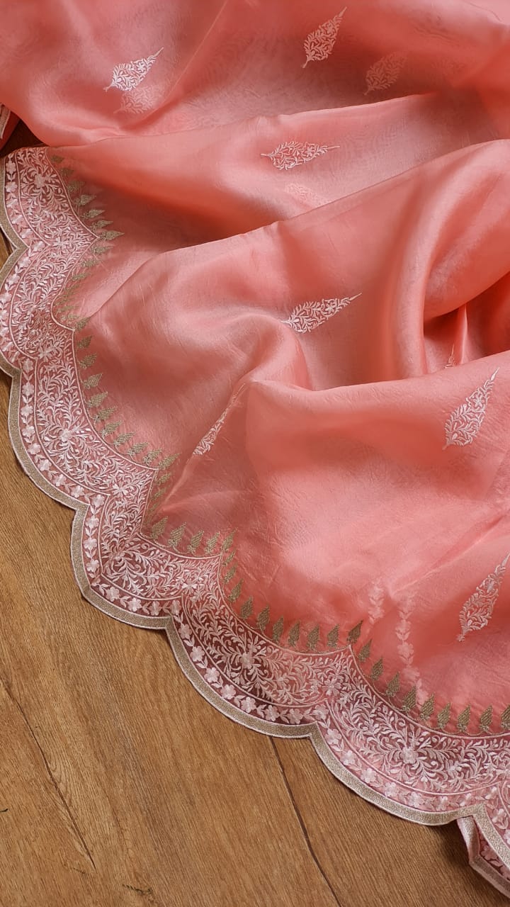 Pure Organza Silk Cutwork Buti Scallop Saree - cutwork buti embroidery detail