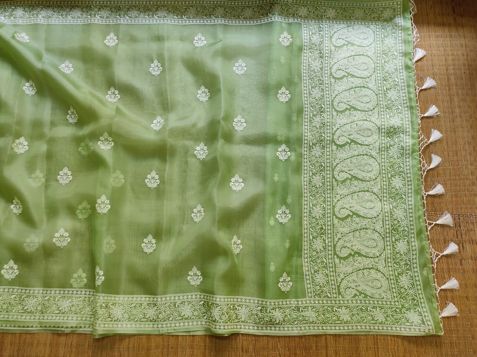 Pure Organza Silk Buta Border Saree - flat lay full saree view