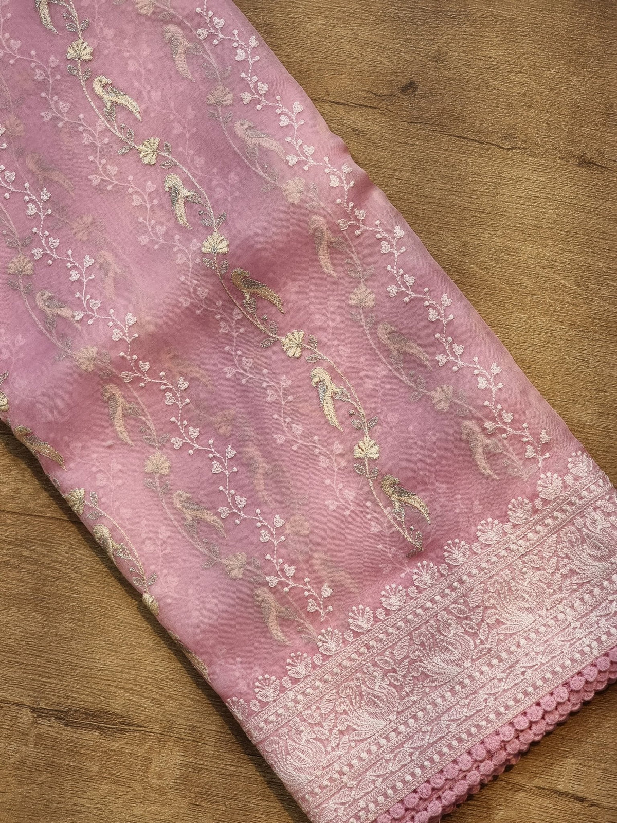Pure Organza Silk Figure Latar Embroidery Saree - pallu detail view