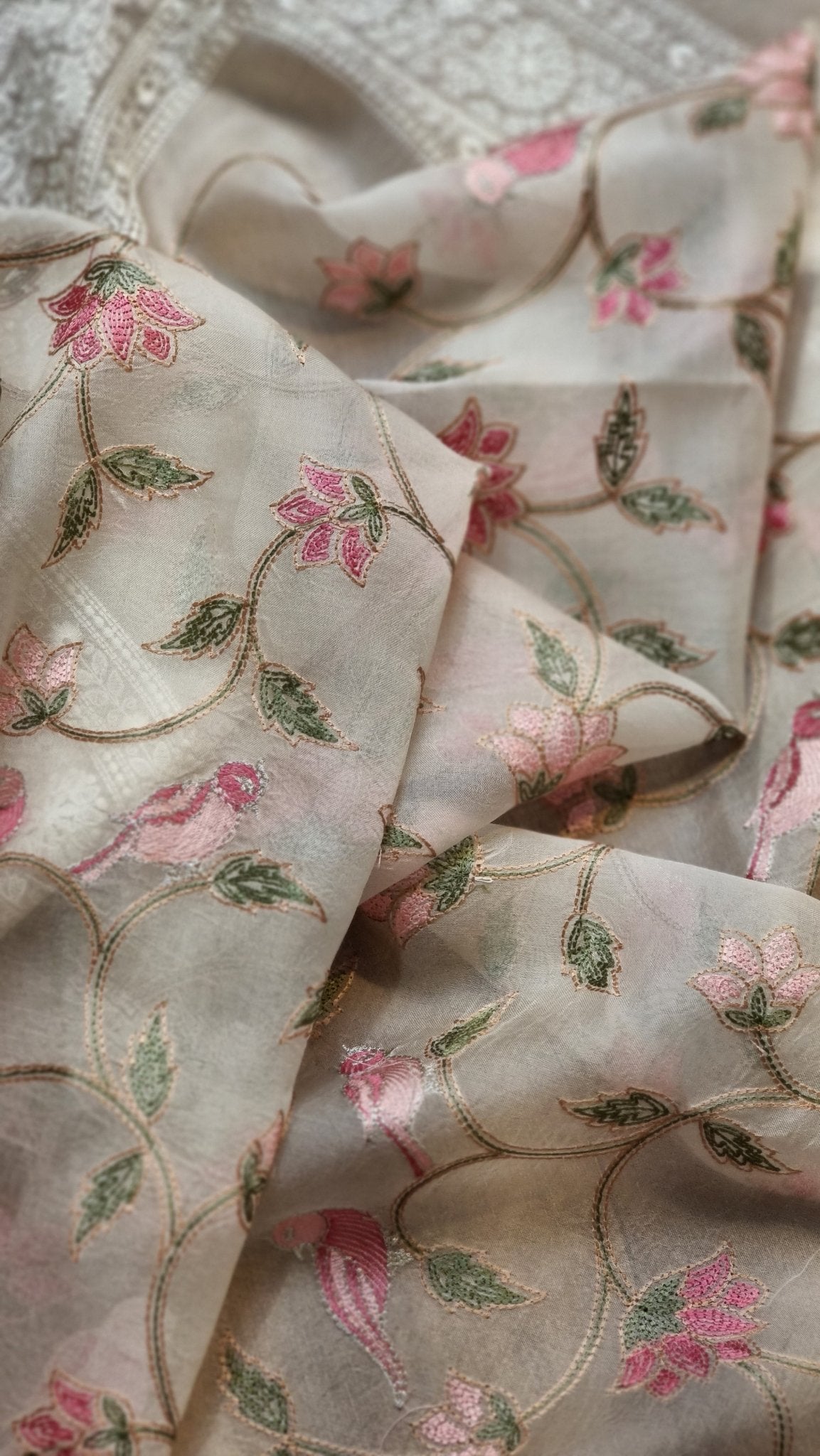 Pure Organza Silk Katha Chikankari Saree - close drape folds detail