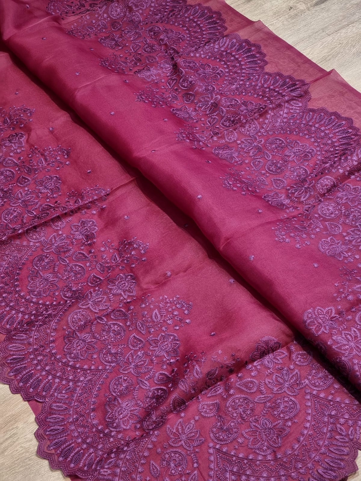 Pure Organza Silk Torani Cutwork Scallop Saree - pallu detail view