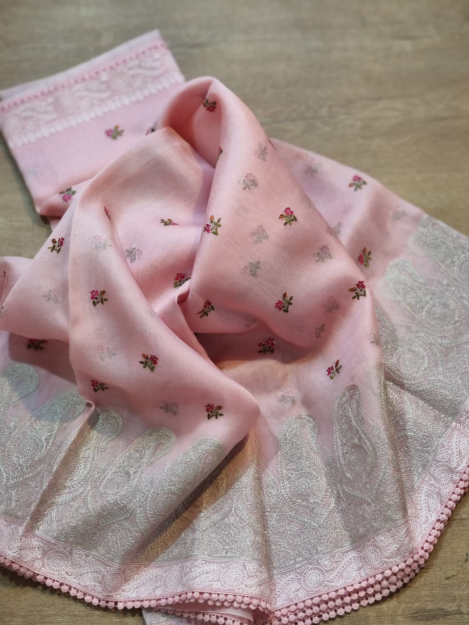 Pure Organza Silk Embroidery Zari Work Iscurt Buti Saree with crochet lace and sleeves work blouse - Resham Wala