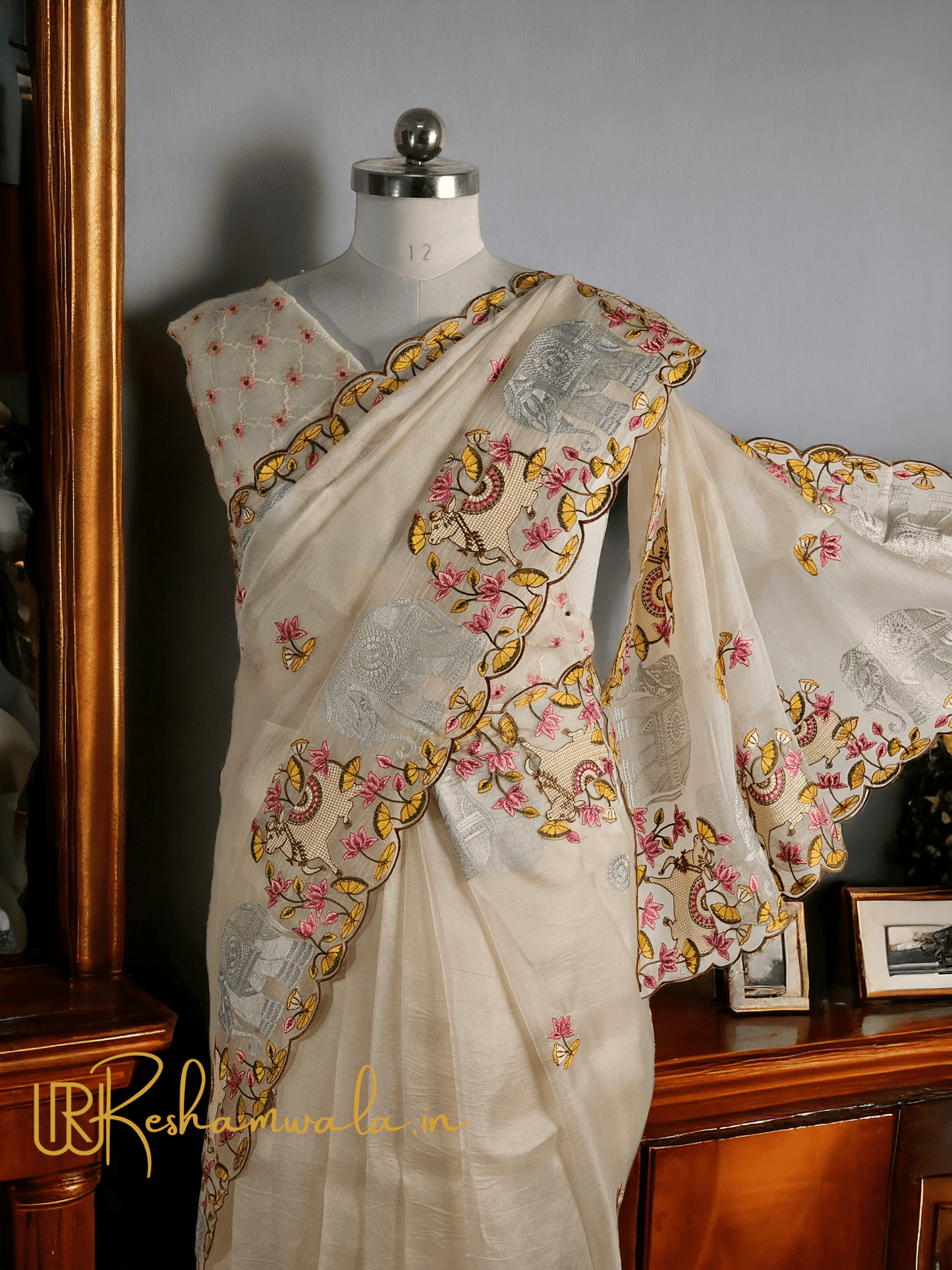 Pure Organza Silk Pichwai Elephant Embroidery Cutwork Scallop Border Saree with Heavy blouse - Resham Wala