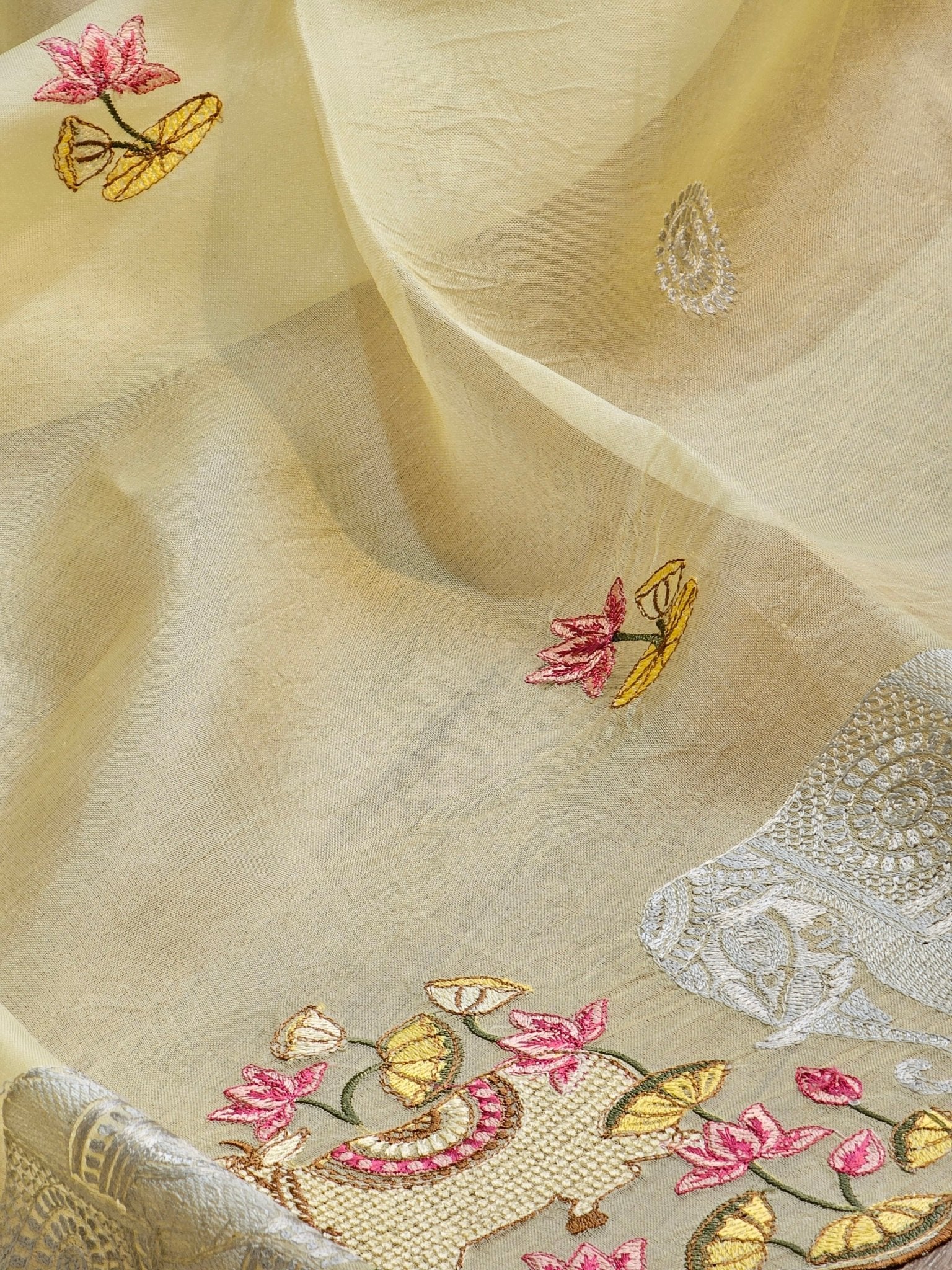 Pure Organza Silk Pichwai Elephant Embroidery Cutwork Scallop Border Saree with Heavy blouse - Resham Wala