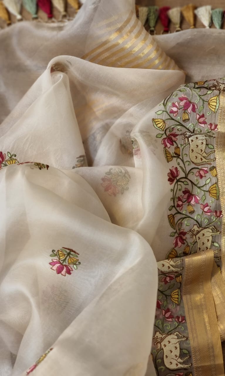 Pure Organza Silk Pichwai Embroidery Saree - Lavender shade