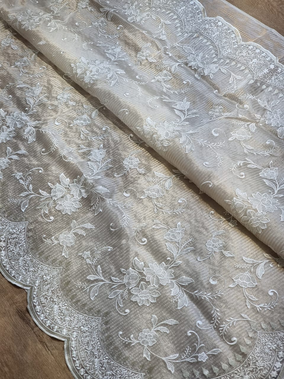 Pure Organza Silk Tissue Stripe Cutwork Jaal Saree - stripe weave close-up