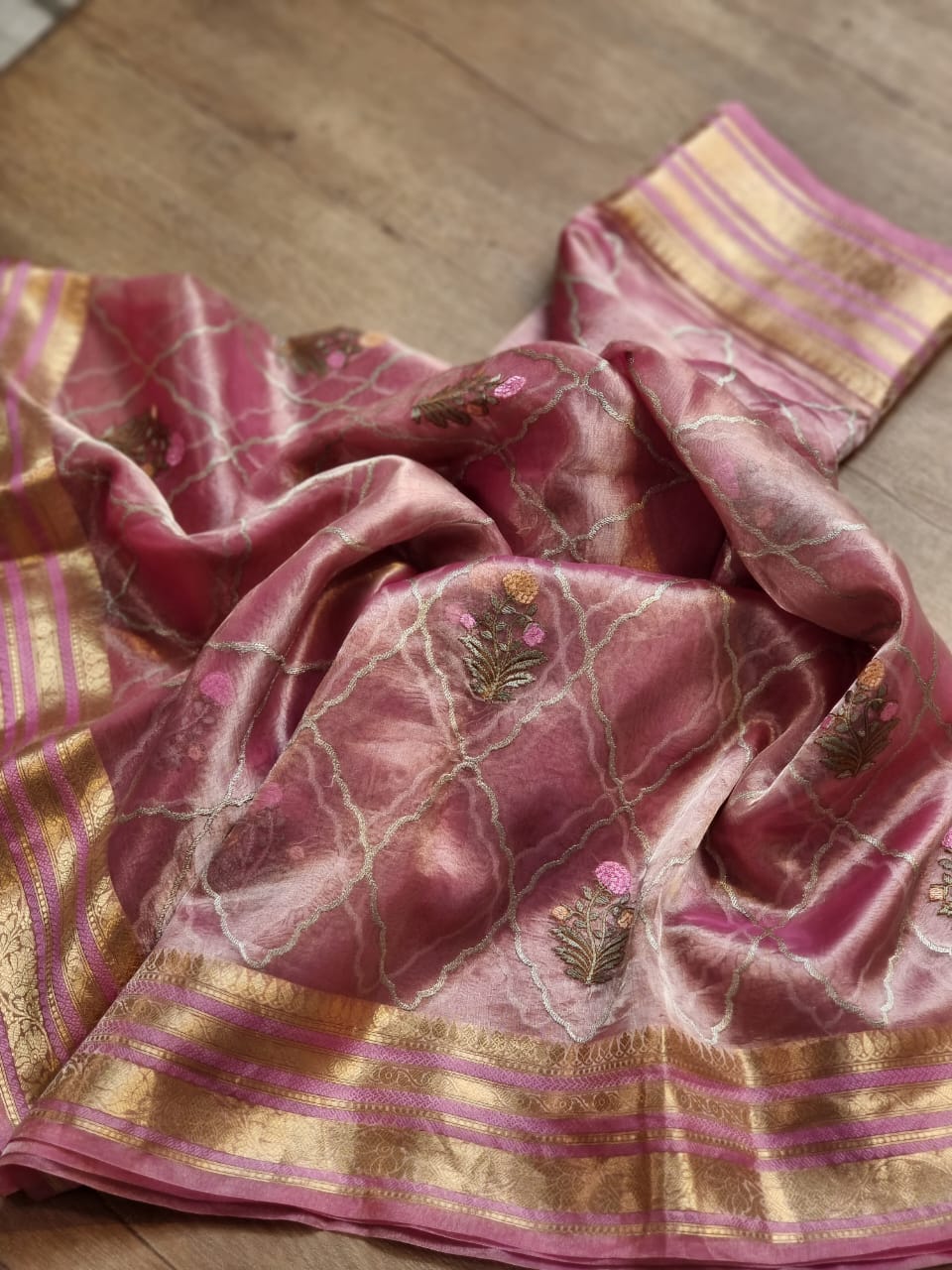 Pure Organza Tissue Jaal Banarasi Border Saree - Pink shade