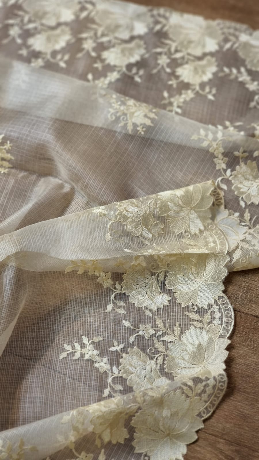Pure Tussar Kota Silk Cutwork Scallop Saree - model wearing saree with jewellery