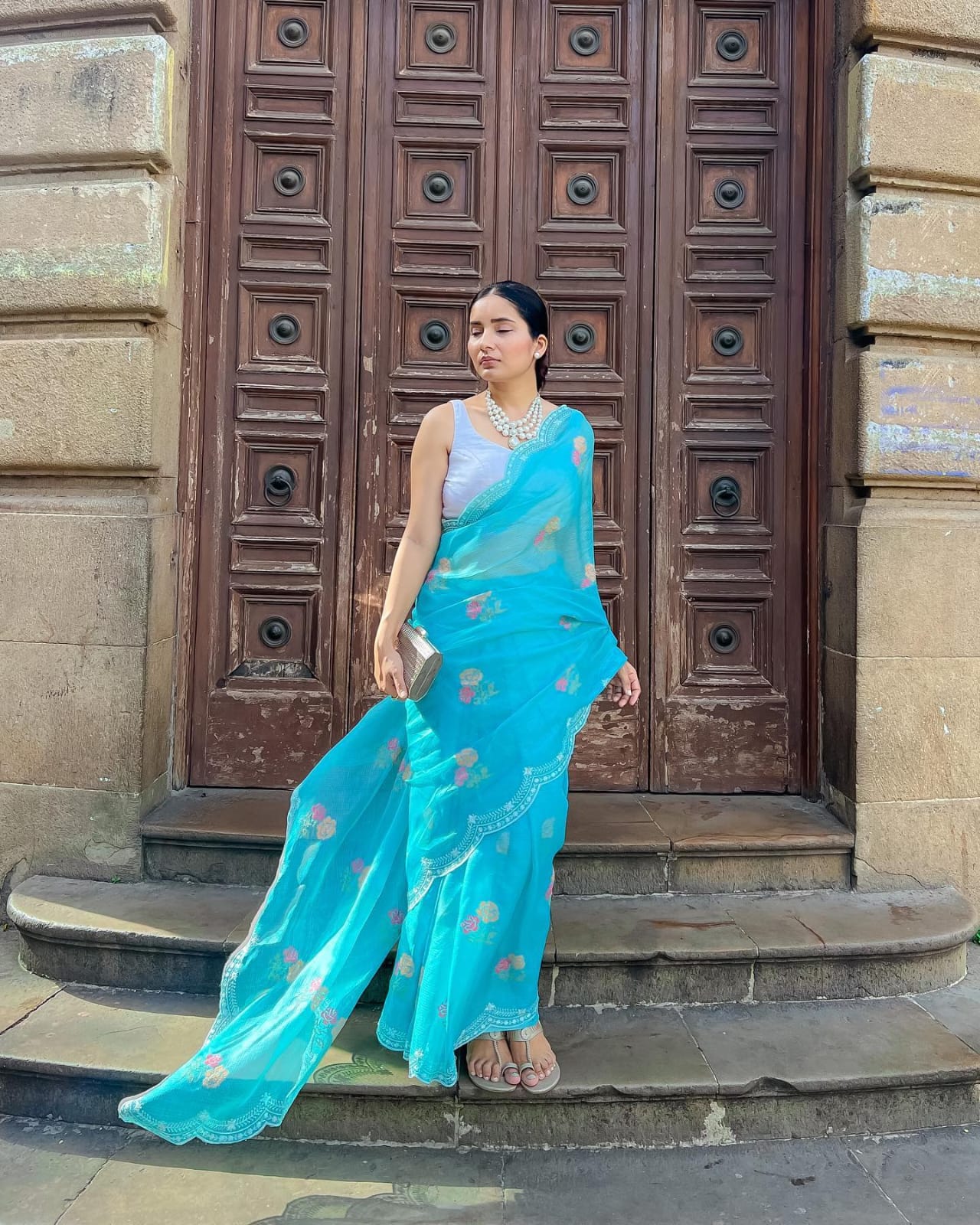 Pure Tussar Kota Silk Saree with Cross - stitch Buta and Scallop Edging Embroidery Work - Resham Wala