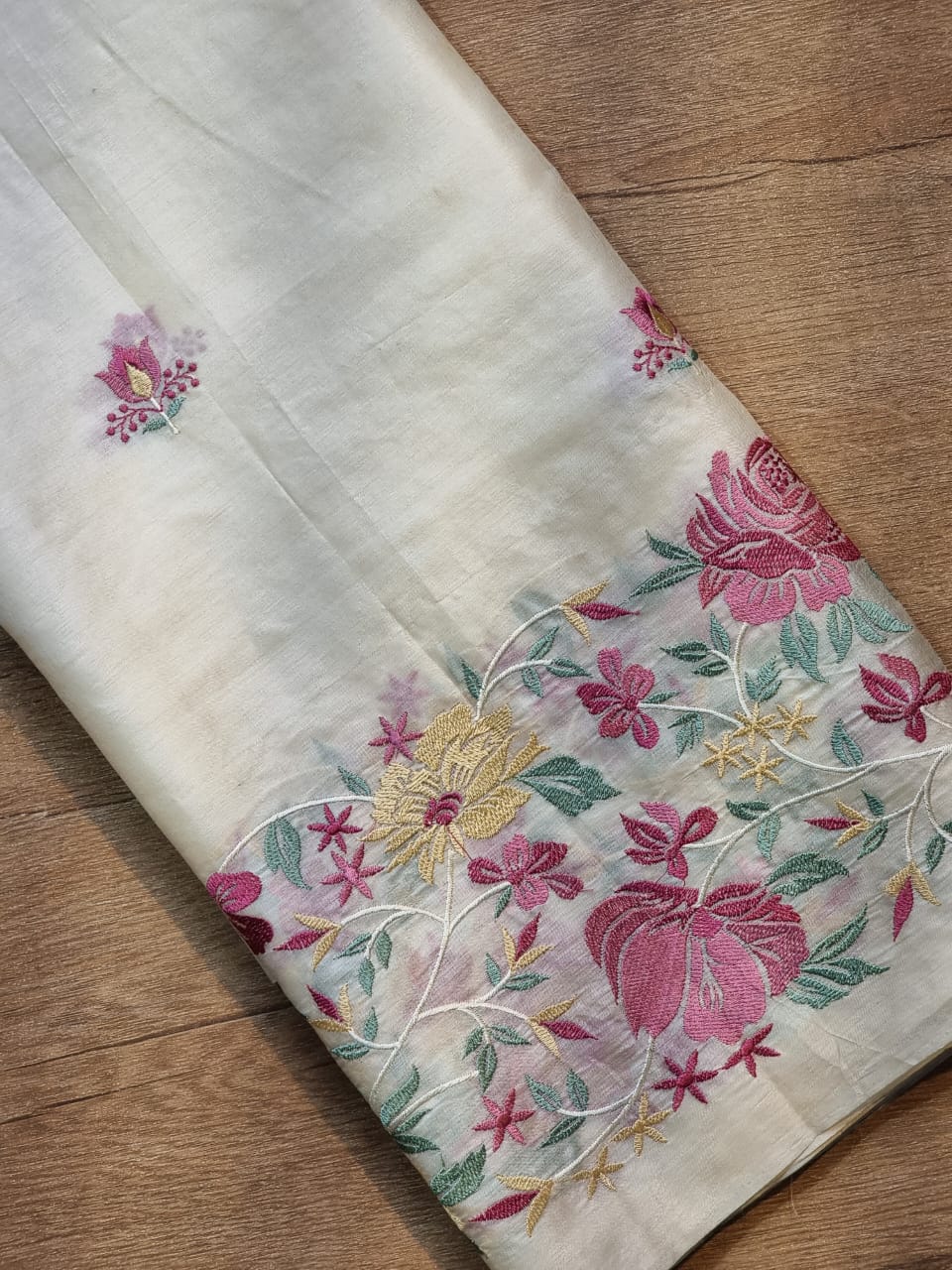 Pure Tussar Silk Border Embroidery Saree - border embroidery close-up
